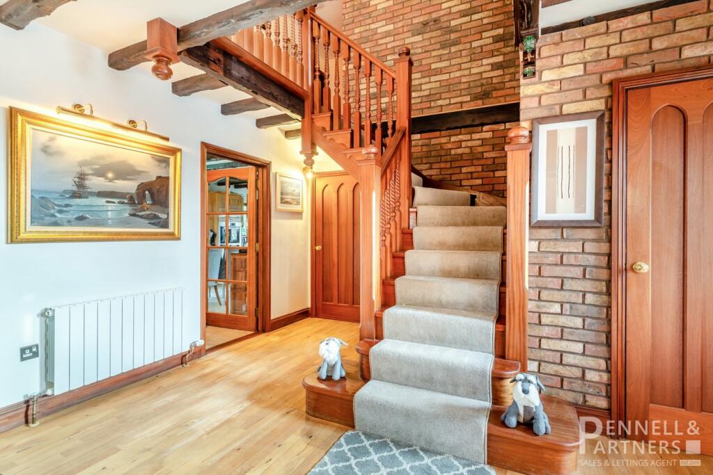 ENTRANCE HALL
