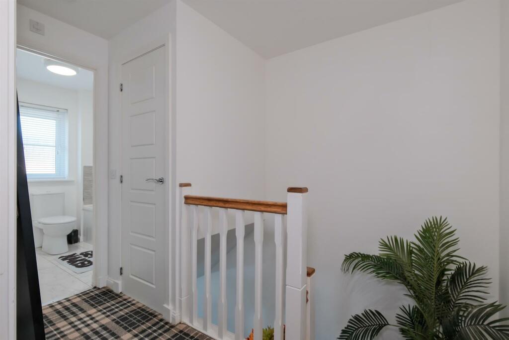 018-14 Brock Place Motherwell ML1 1AH.jpg