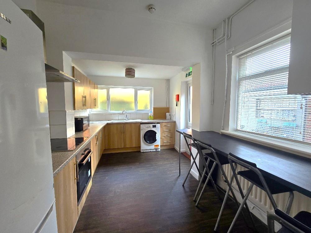 Kingsway, Stoke - Kitchen
