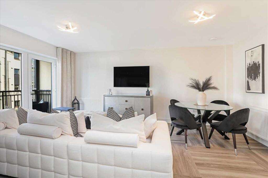 Lounge Dining (1)