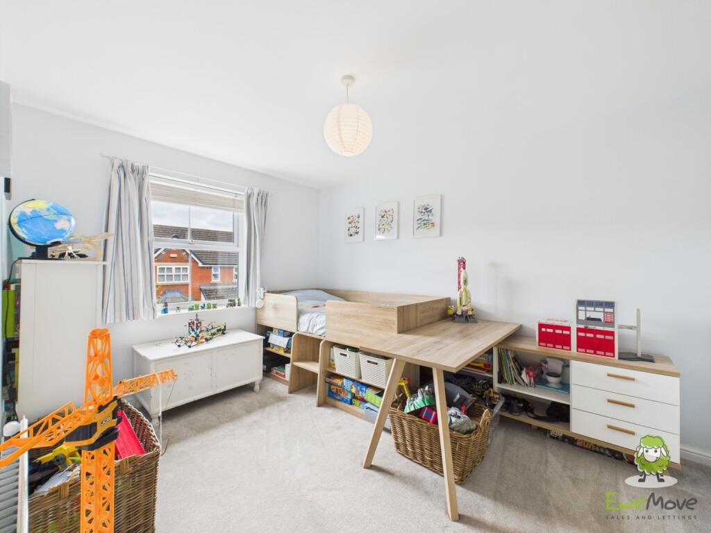 CAM02463G0-PR0086-STILL039