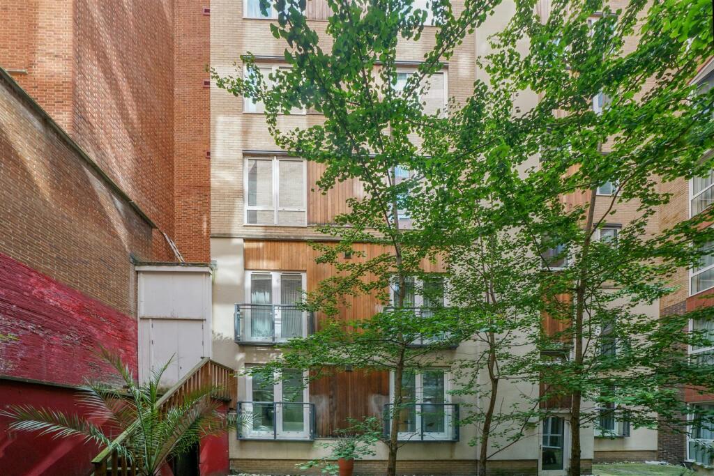 Flat Lg02, 32 Cock Lane - fYhyDgJg3LtA0nbLldH9.jpg