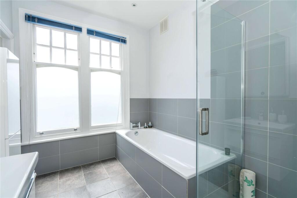 Bedroom 1 En-Suite