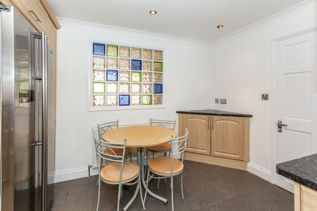 b8cb06d9-3311-4644-a