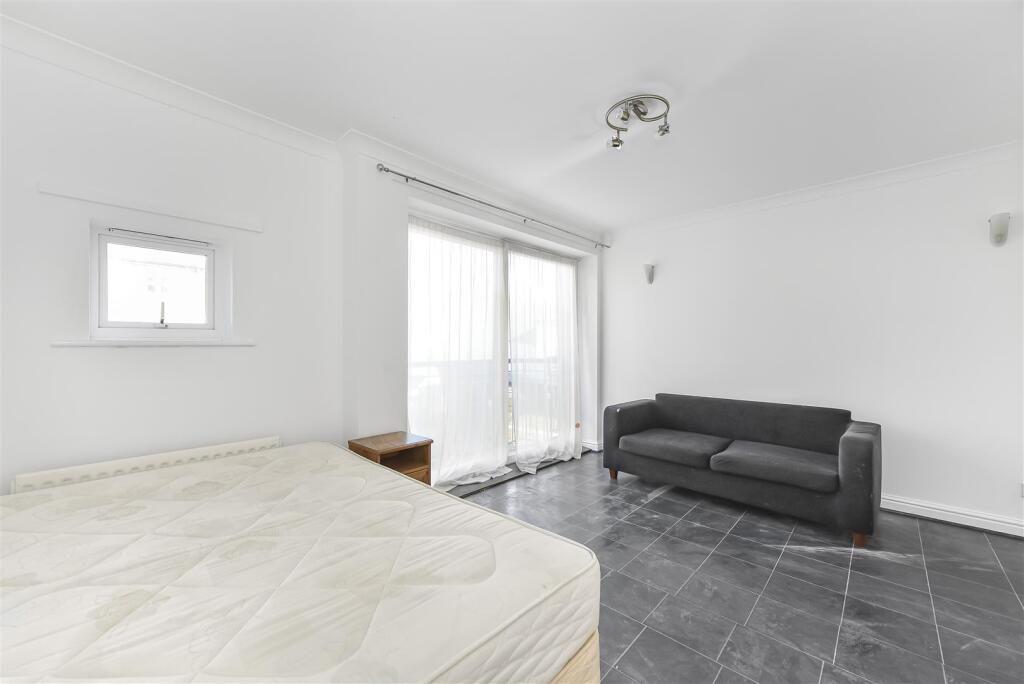 Torres Square (5).jpg