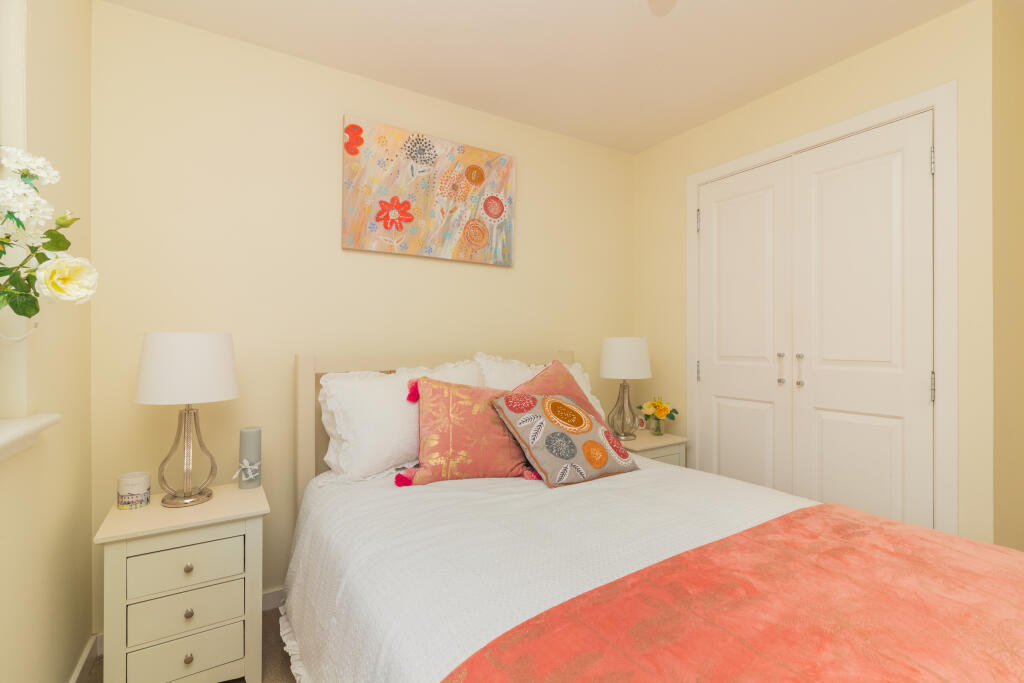 19 Accord avenue Paisley  PA2 7DN 3L-17