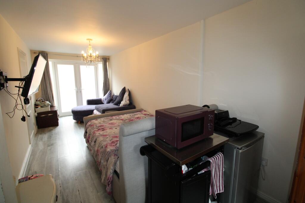 Garage Conversion/Second Sitting Room 