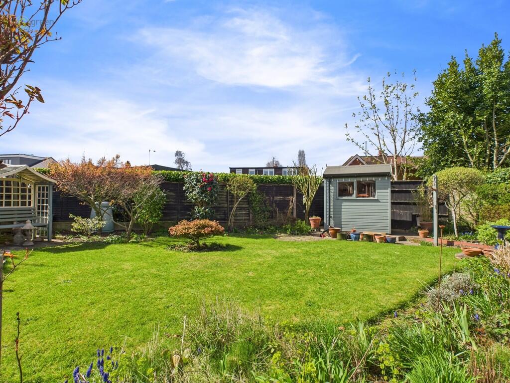 CAM03830G0-PR0131...