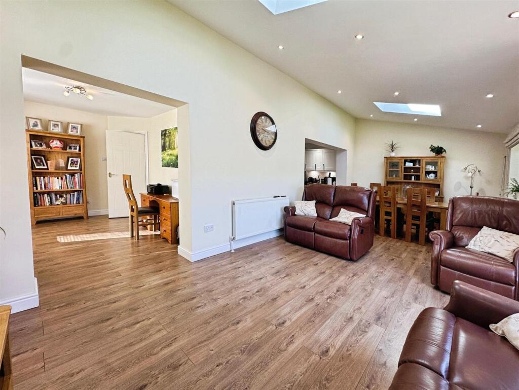 214ec6d2--436A-9387-FC24F8DAD337-32245-00000B487B2