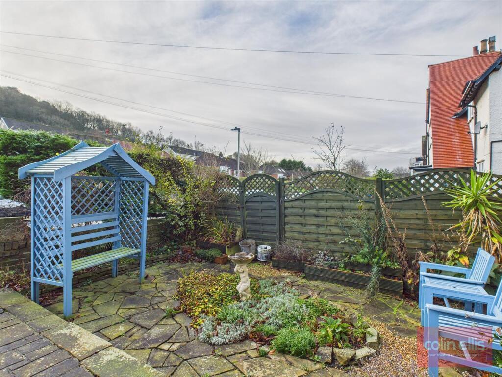 CAM05075G0-PR0250-STILL016.jpg