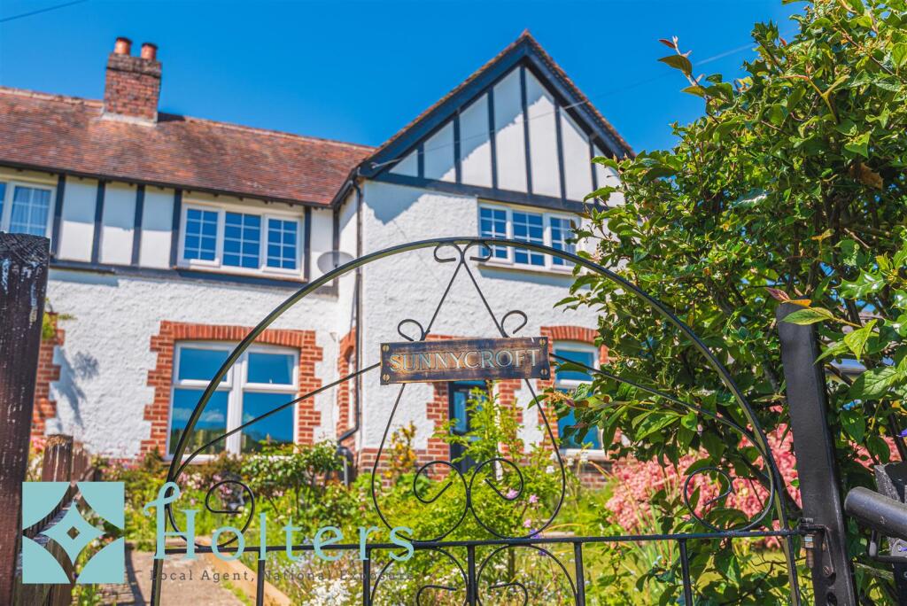 Sunnycroft, Knighton-01.jpg