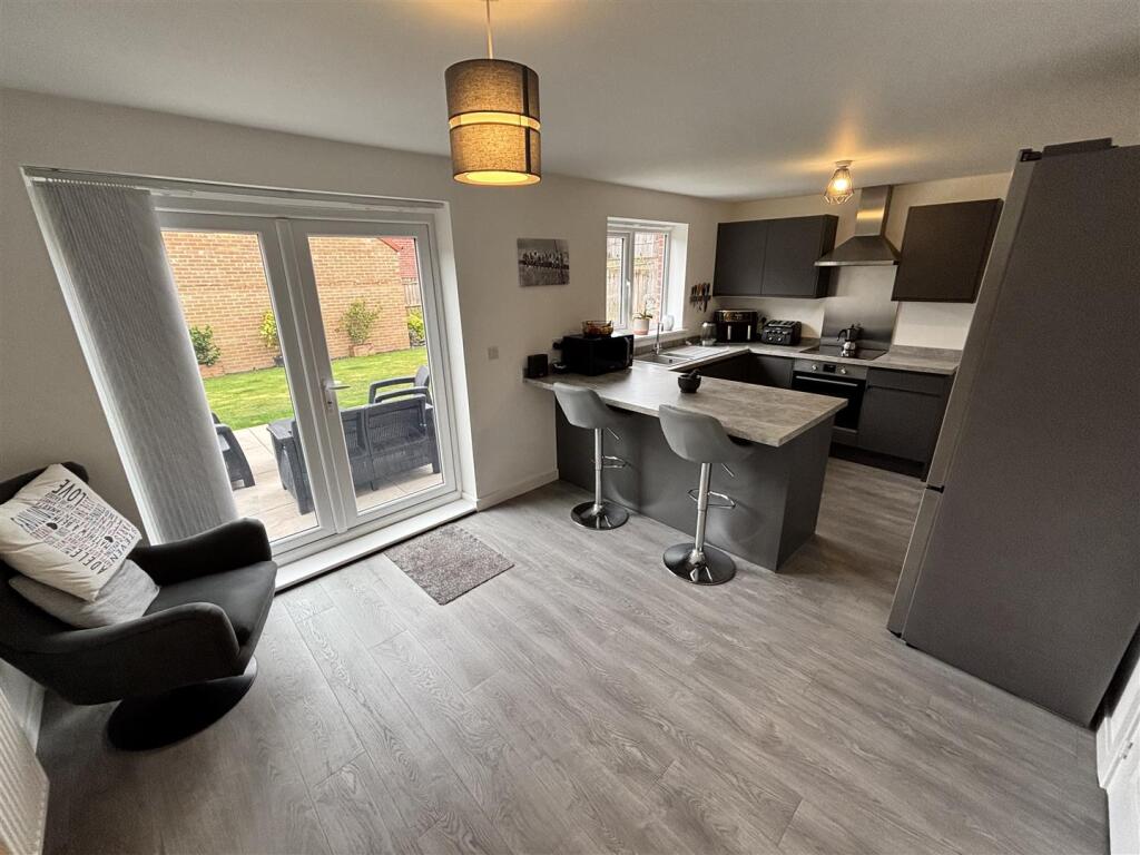 Open Plan Kitchen and Dining Room