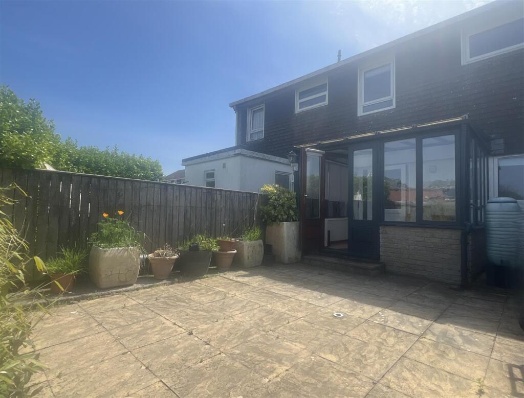 Gardens &amp; Garage