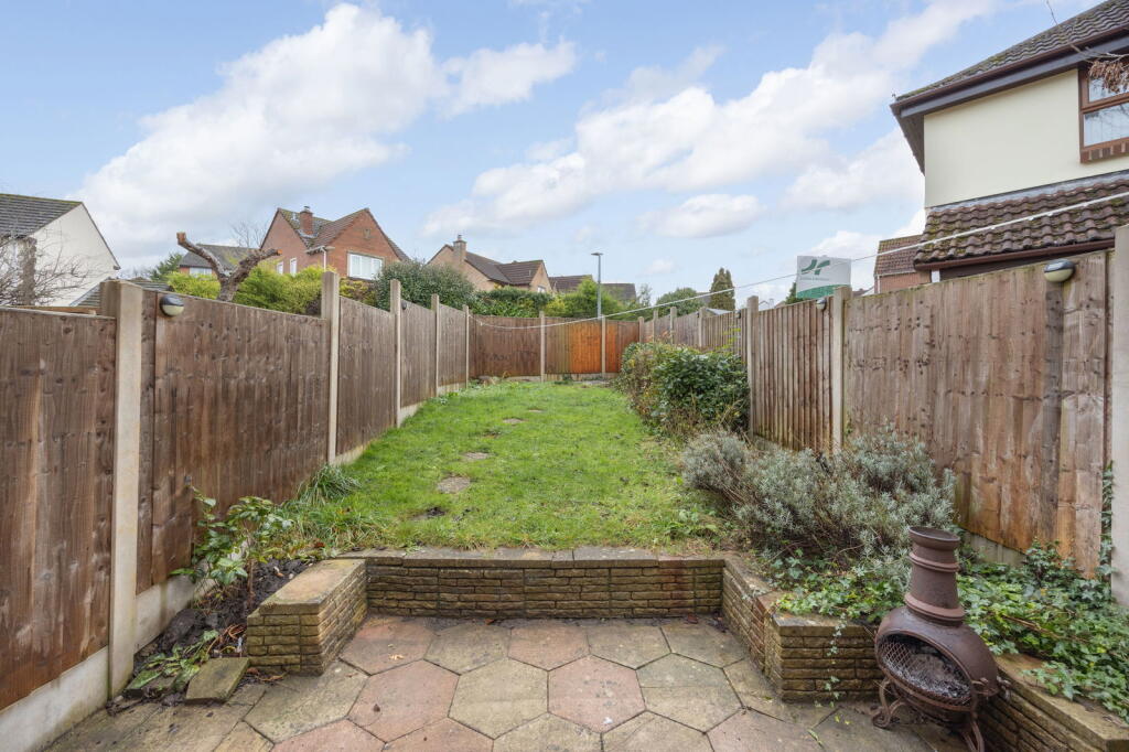 Phillip Close, Devizes, Wiltshire, SN10 2BZ