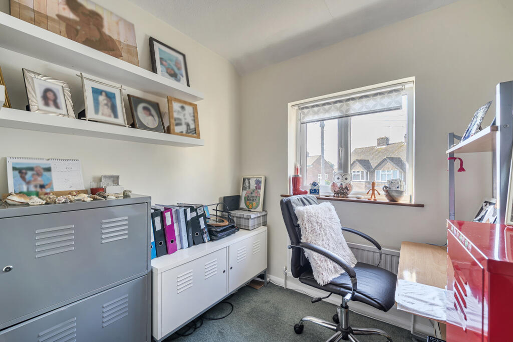 1346854-3-68b967b...