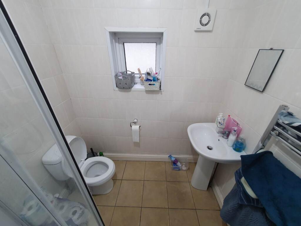 First Floor Shower R