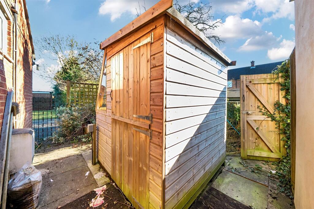 5 Palmer Drive, Lutterworth