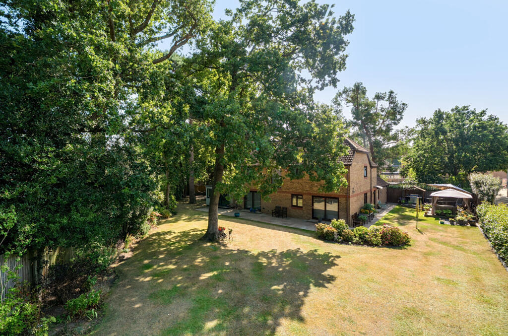 1340560-9-689b145...