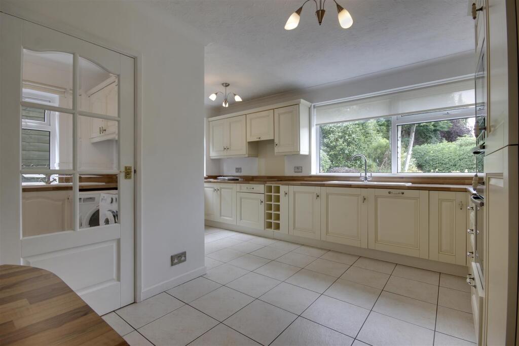 Dining Kitchen - Alternative View