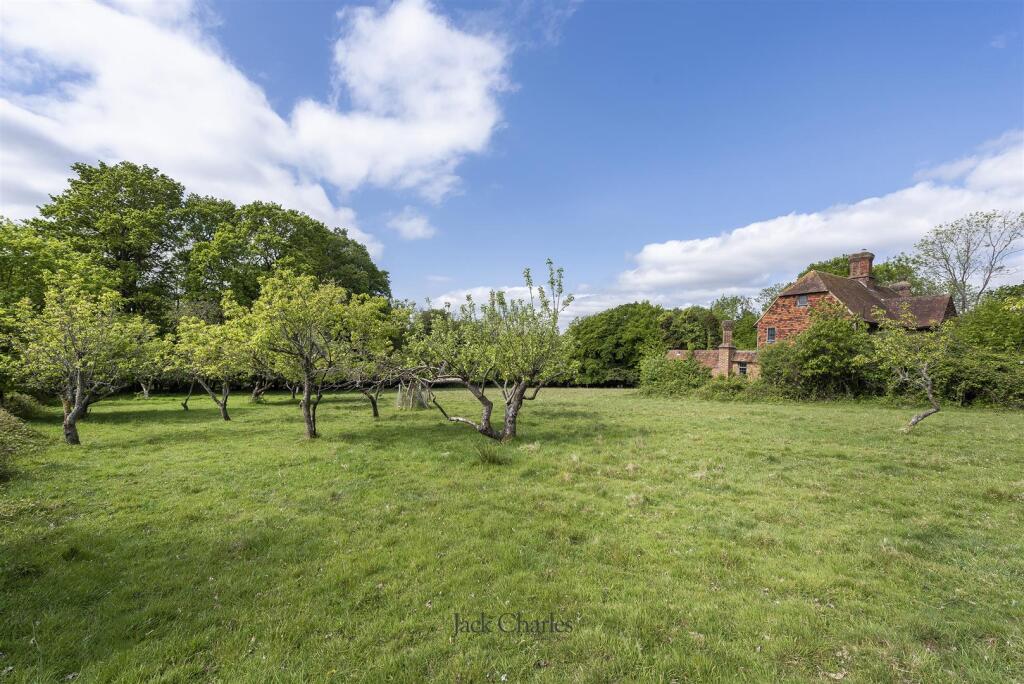 Brockhill, Barden Rd, TN3 0LJ 004.jpg