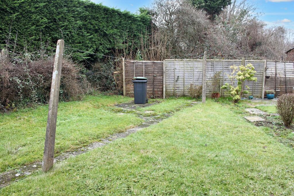 36 Broadfield, West Hoathly RH19 4QR