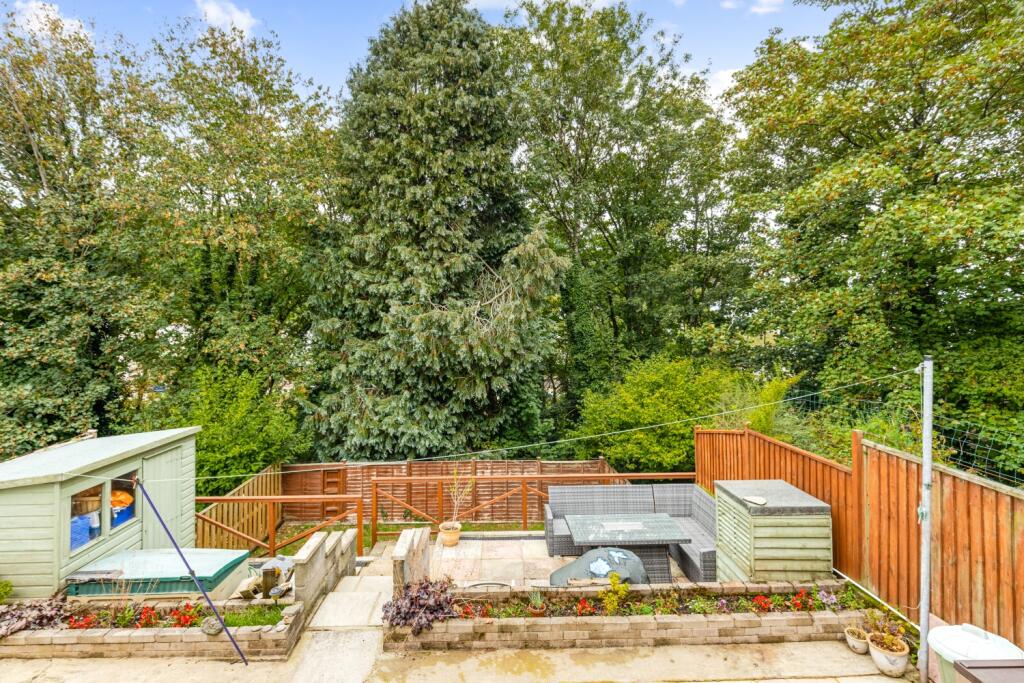 A08 - 33 George Road, Paignton - 250919