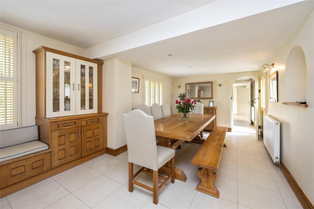 Breakfast Room