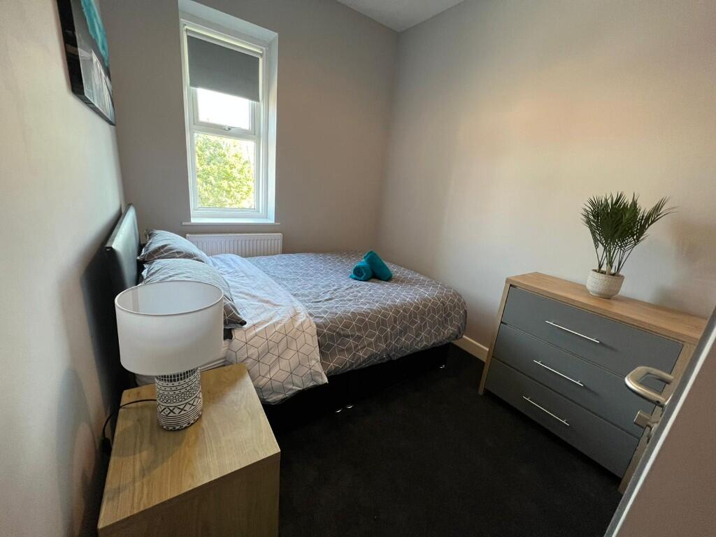 Room 5 @ £550pcm