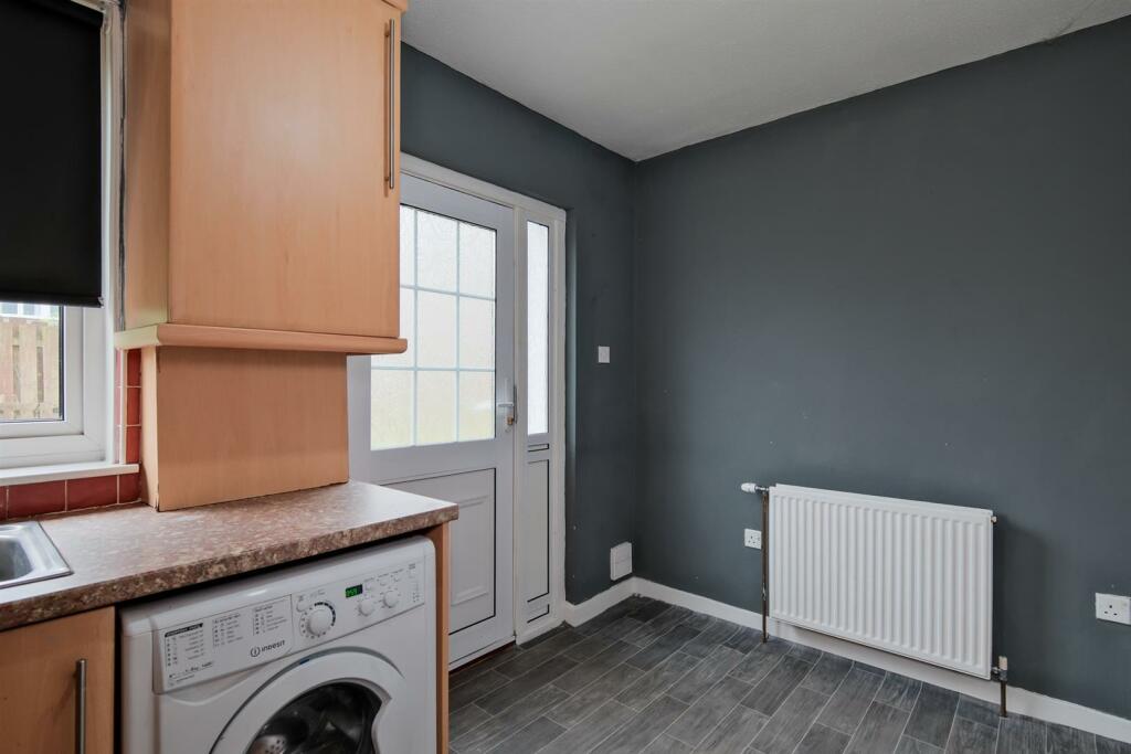 020-50 Allanton Grove, Wishaw.jpg