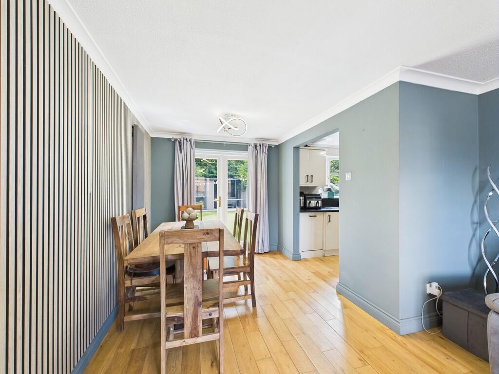 CAM01835G0-PR0255...