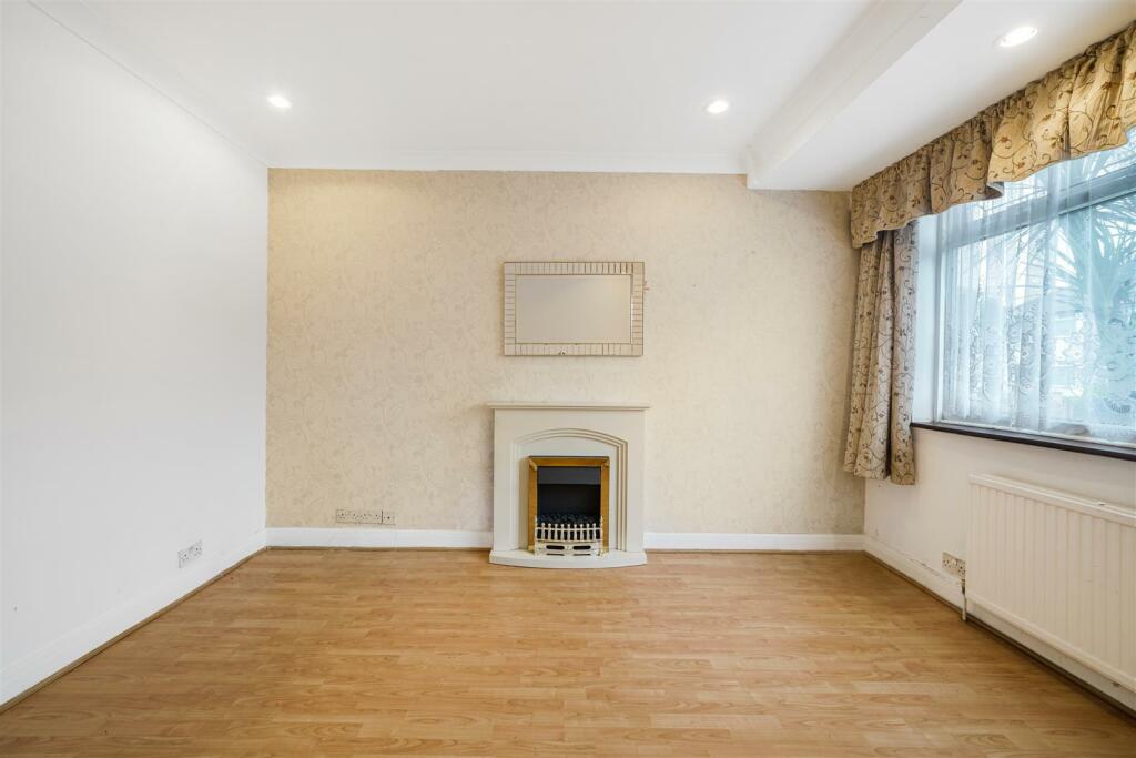 24 Alderney Gardens - fIt0wRY1tEEMiAD7h2ci.jpg