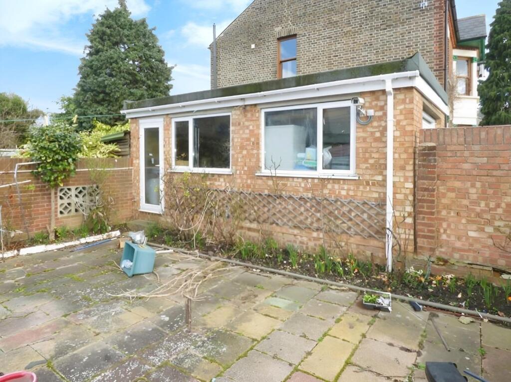 f7452eed-Outbuilding-Garage.jpg