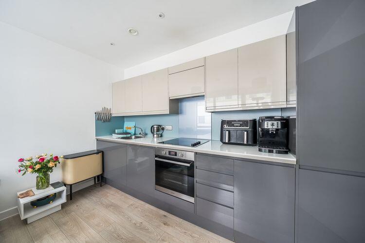 1302682 8 683db17a9fd15 ARW 1