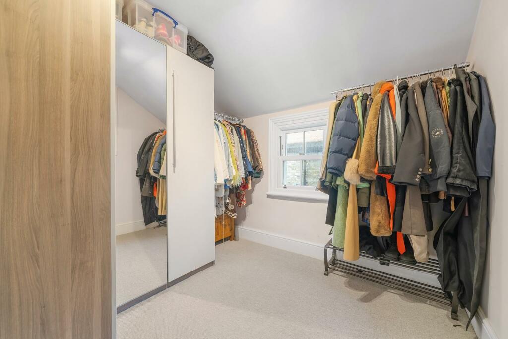 Bedroom 3.jpg