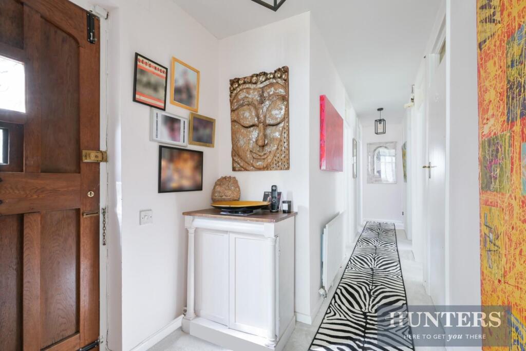 ANNE BOLEYN COURT (7).jpg