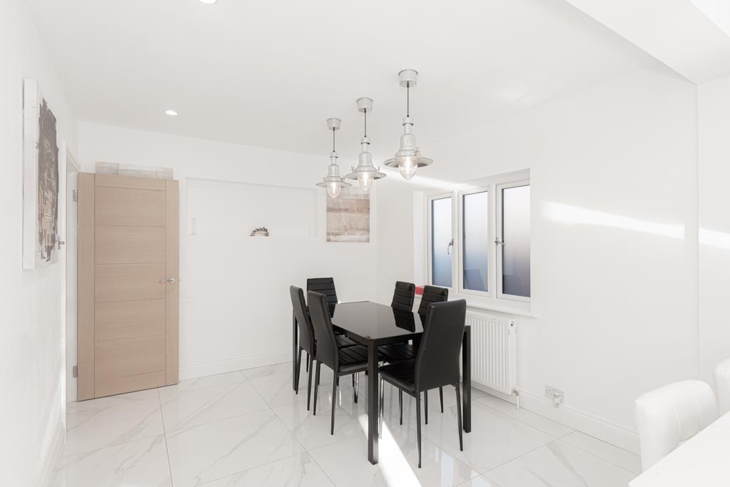 (Rightmove) 13.jpg