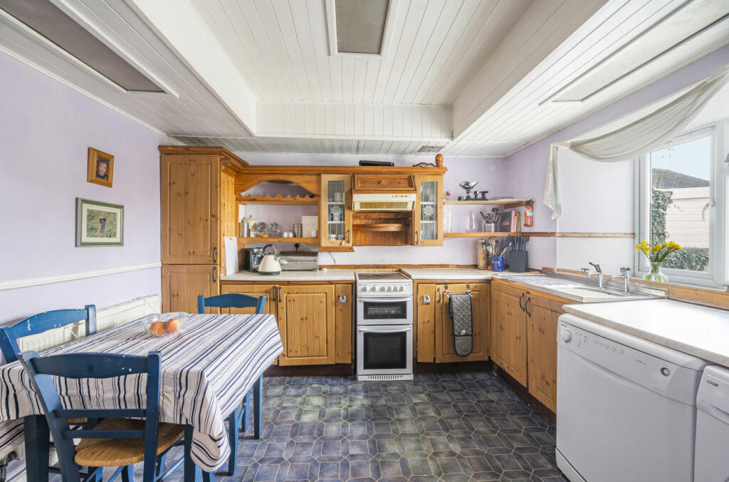Kitchen/Breakfast Rm