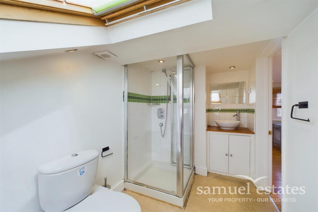 En-suite Bathroom