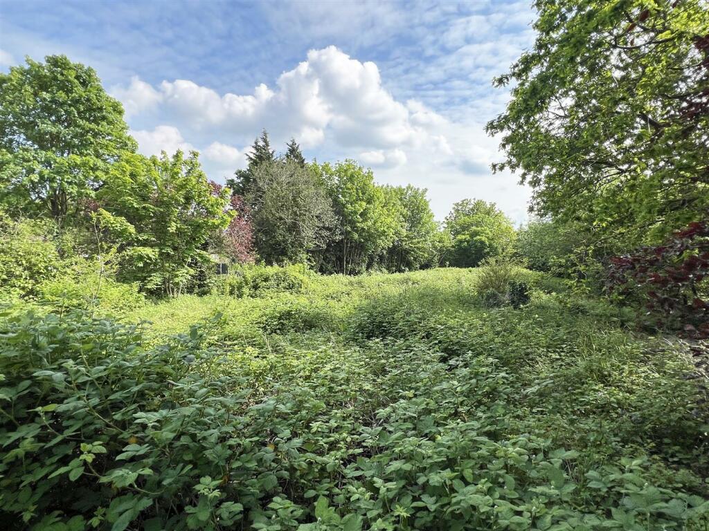 20 - Block of Flats For Sale, Hambrook, Bristol.JP