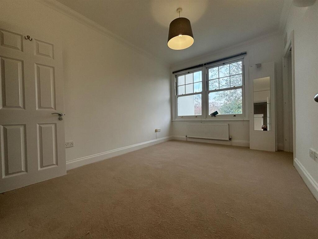 WhatsApp Image 2025-02-19 at 09.26.50 (1).jpeg