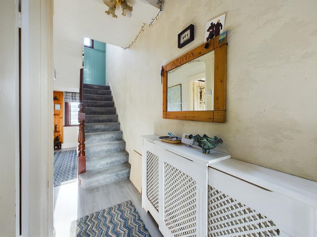 CAM03974G0-PR0090...