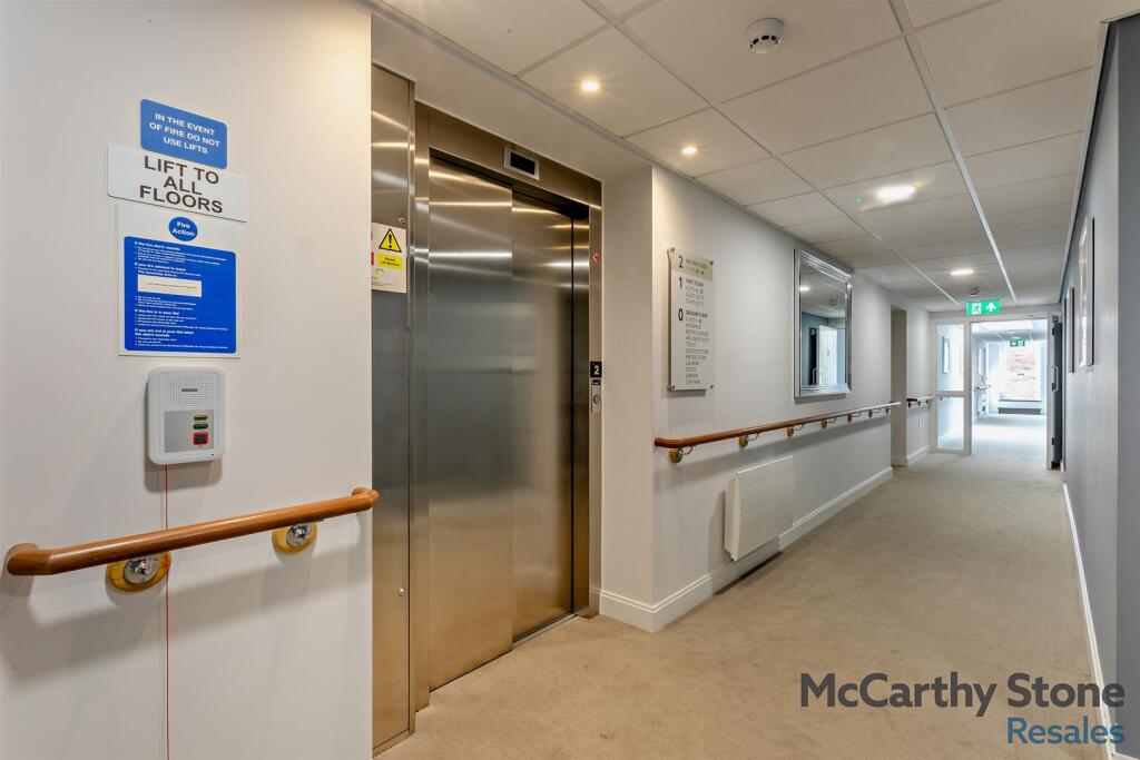 8664839-interior15-800.jpg