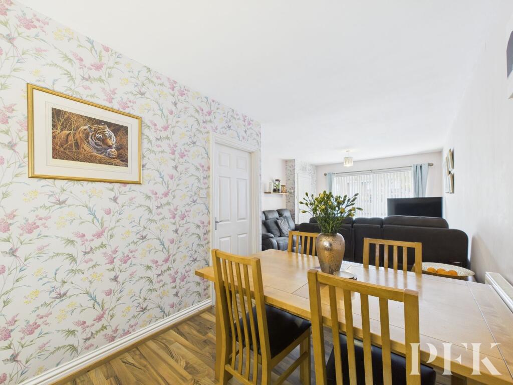 Living Room / Dining Room