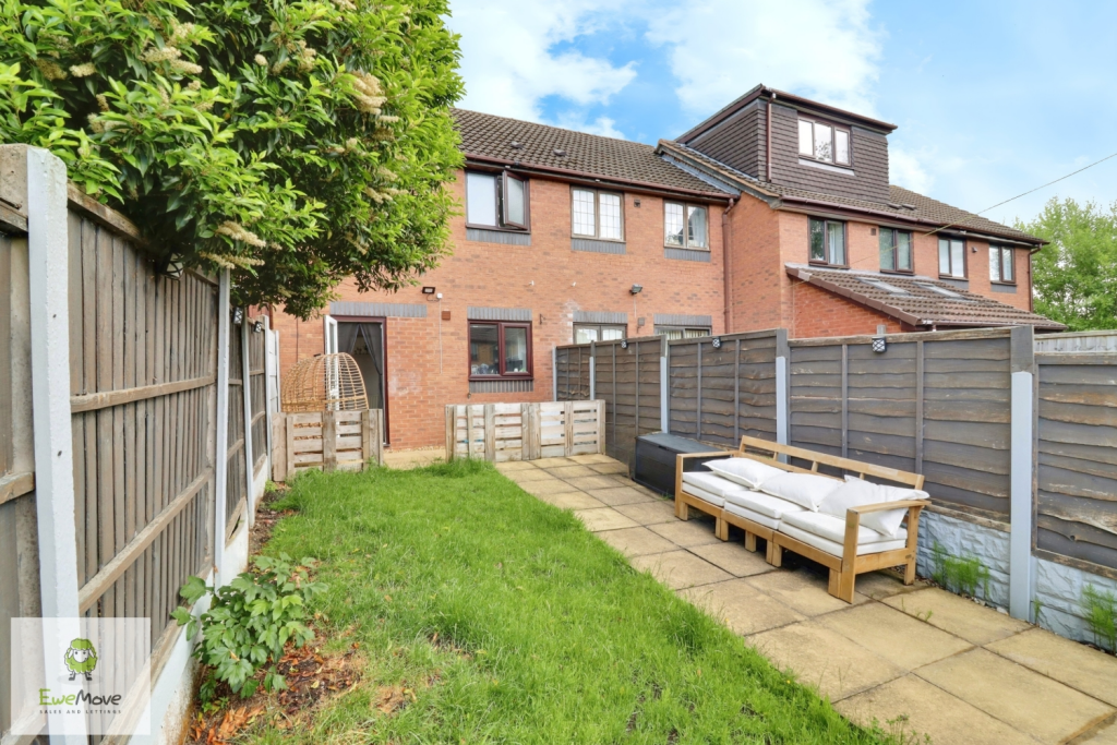 Garden EweMove Cannock