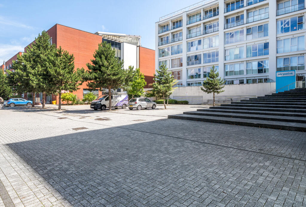 1320634-10-6868fe...