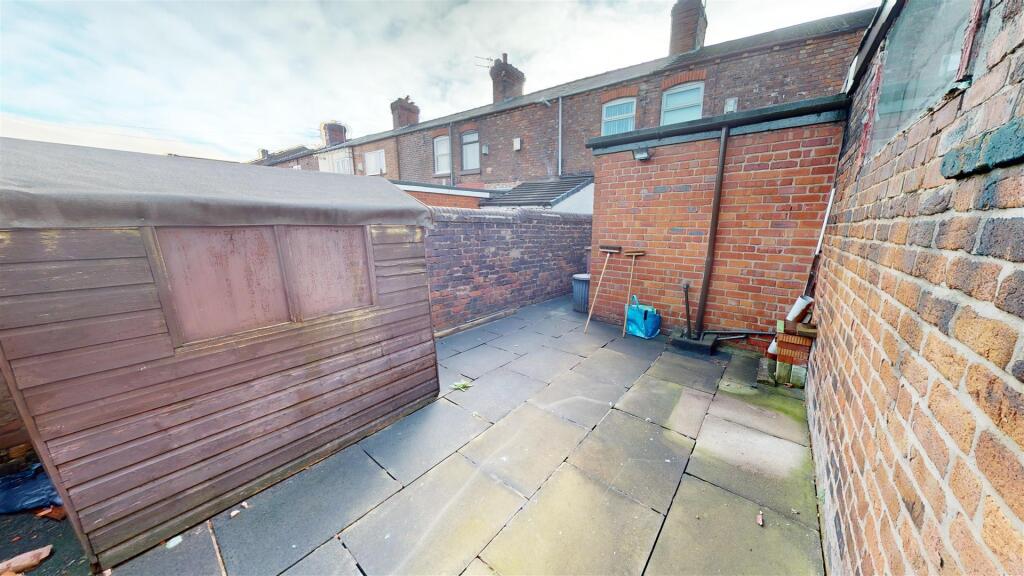 Parr Stocks Road Rear Garden