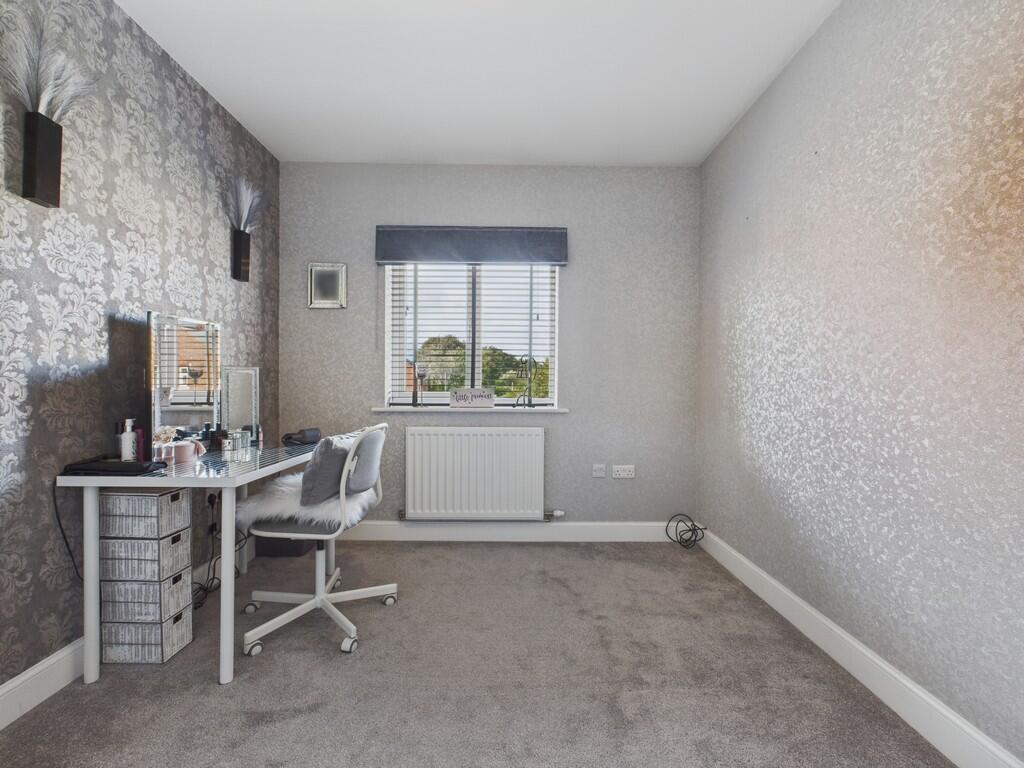 CAM04273G0-PR0192...