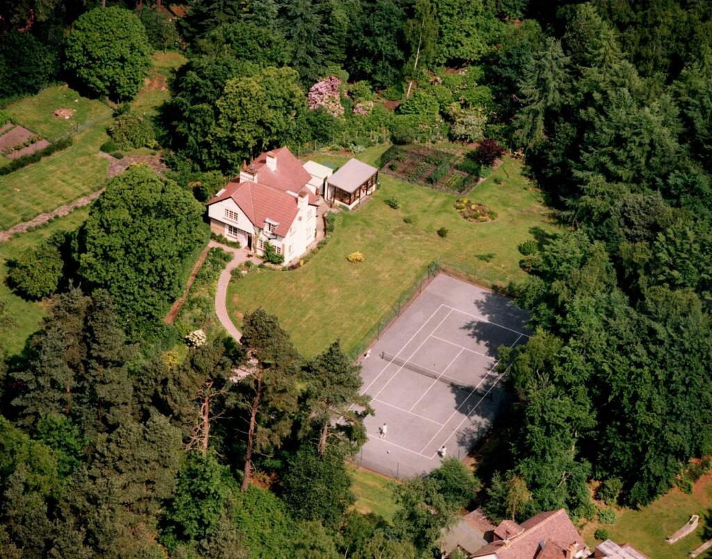Little Poynetts.aerial photo 1-1920 aa.jpg