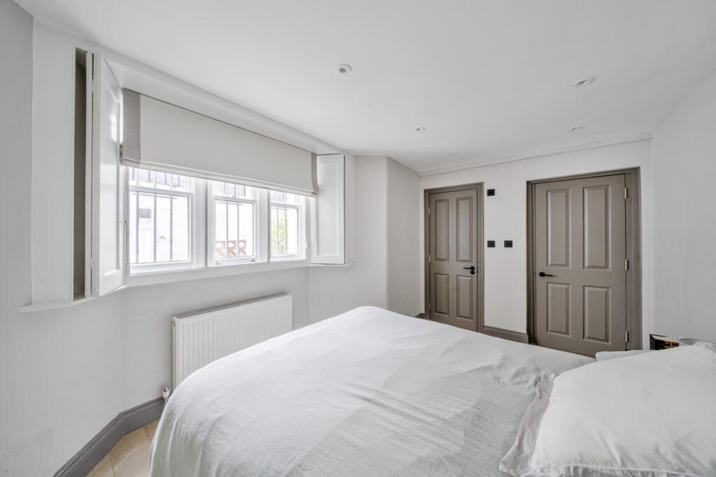 1362896-5-68e650f...