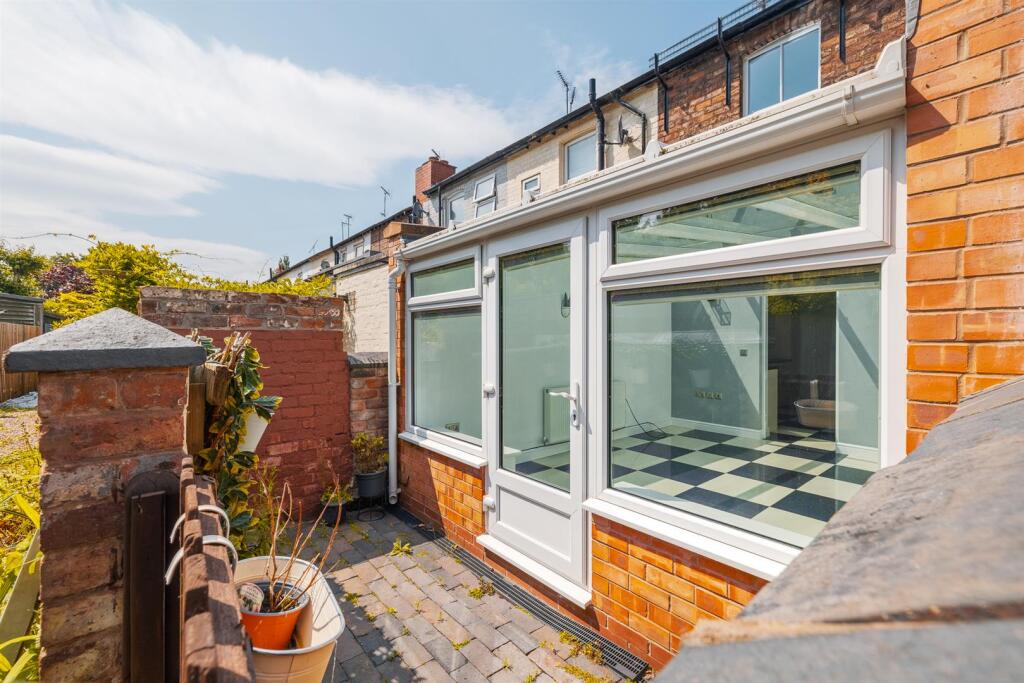 11 Leighton Rd Cottage-20.jpg